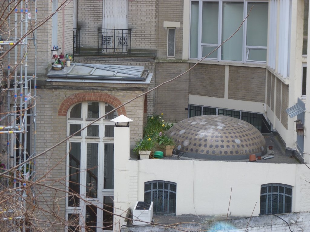 Dôme vu de la petite ceinture près de la rue du Hameau
