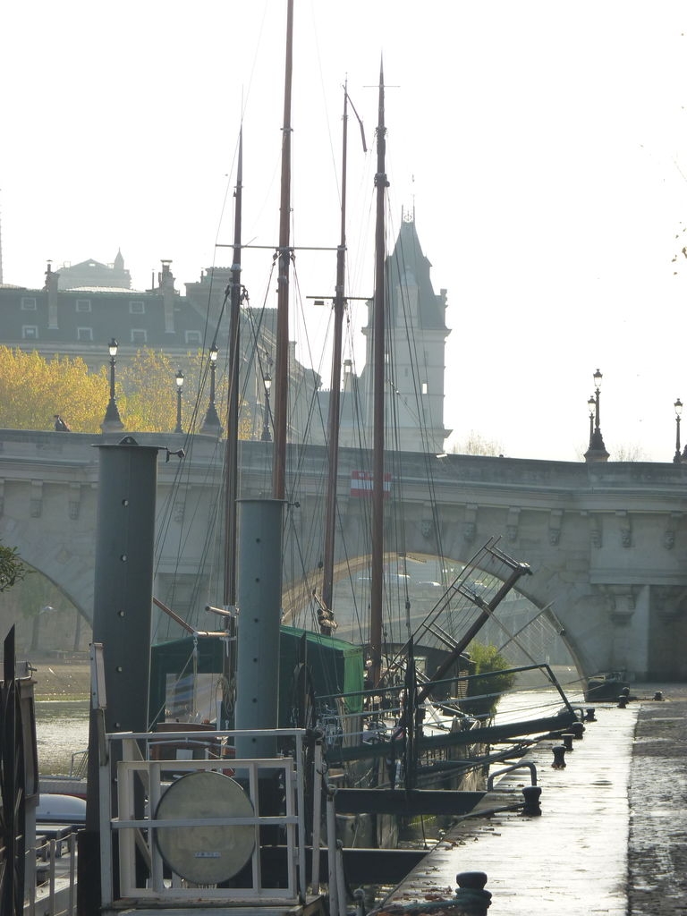 Pont Neuf et quai des Orfèvres.