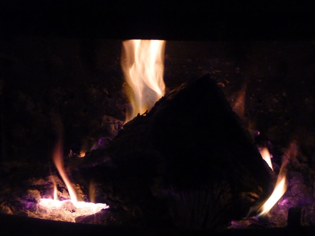 Feu dans un poêle à bois